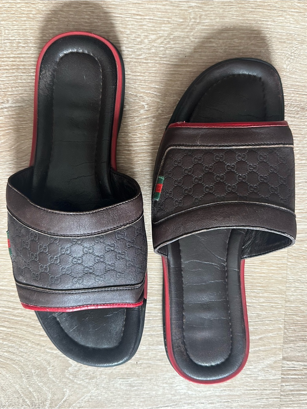 Gucci Brown Leather Men’s Slide Sandals with Red Trim